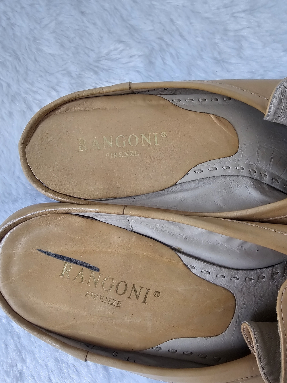 Rangoni Women’s Beige/Tan Square-Toe Slip-On Mules - Picture 7 of 9